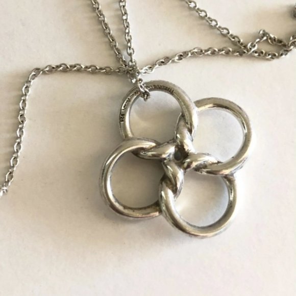 LOVELY Tiffany & Co. Sterling Silver Elsa Peretti Quadrifoglio Knot Neck… - Picture 3 of 5